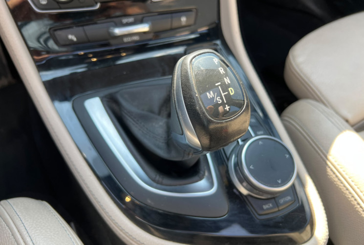 BMW Série 2  ActiveTourer 218dA xDrive 150ch Sport