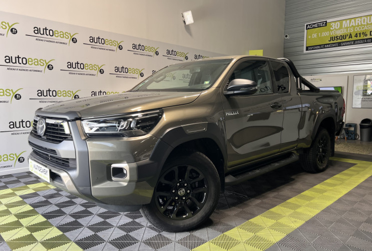 Toyota HILUX X-TRA CABINE 2.8 204 CH D-4D BVA 4WD INVINCIBLE 