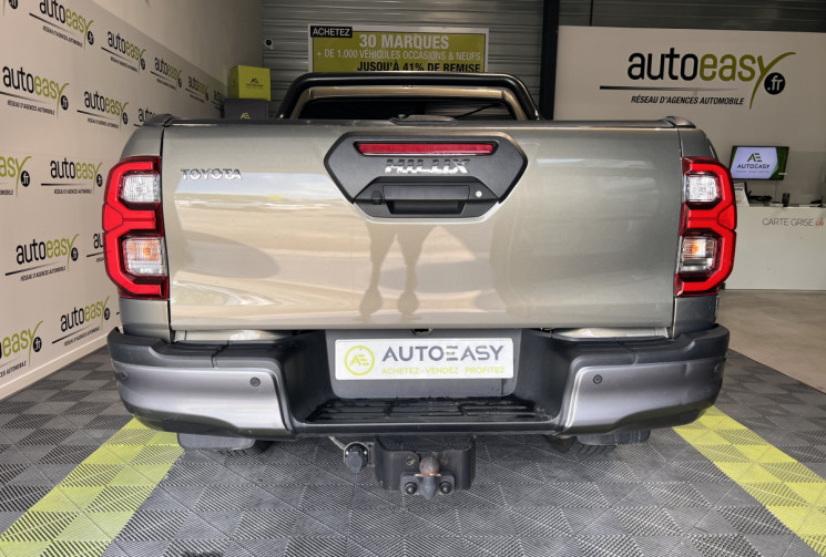 Toyota HILUX X-TRA CABINE 2.8 204 CH D-4D BVA 4WD INVINCIBLE 