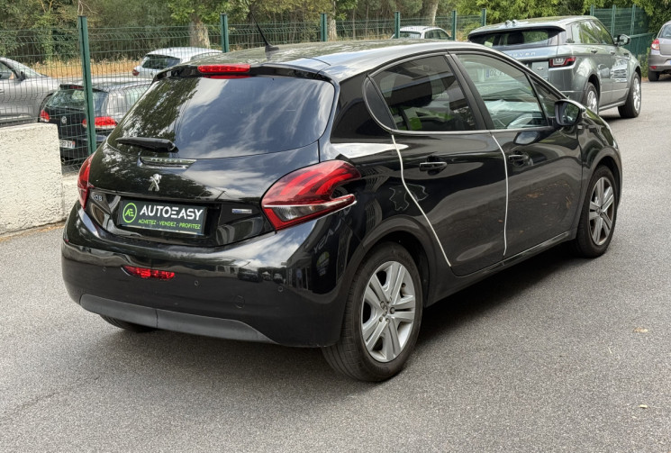 Peugeot 208 1.2 VTI 82 STYLE 5P * FULL HISTORIQUE ENTRETIEN * CT OK * GARANTIE 6 MOIS