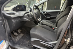 Peugeot 208 1.2 VTI 82 STYLE 5P * FULL HISTORIQUE ENTRETIEN * CT OK * GARANTIE 6 MOIS