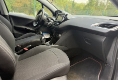 Peugeot 208 1.2 VTI 82 STYLE 5P * FULL HISTORIQUE ENTRETIEN * CT OK * GARANTIE 6 MOIS