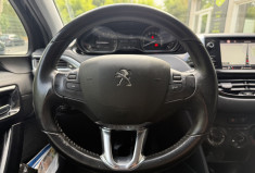 Peugeot 208 1.2 VTI 82 STYLE 5P * FULL HISTORIQUE ENTRETIEN * CT OK * GARANTIE 6 MOIS