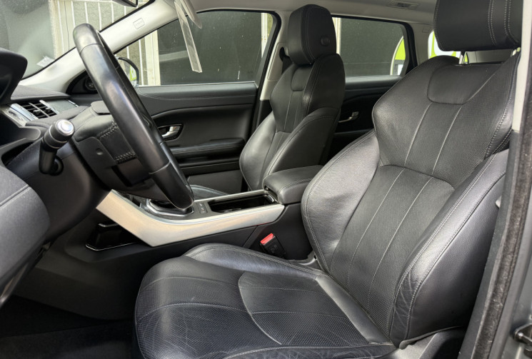 Land-Rover Range Rover Evoque SE Dynamic 2.0 TD4 150 4WD / Toit pano / Camera / Garantie