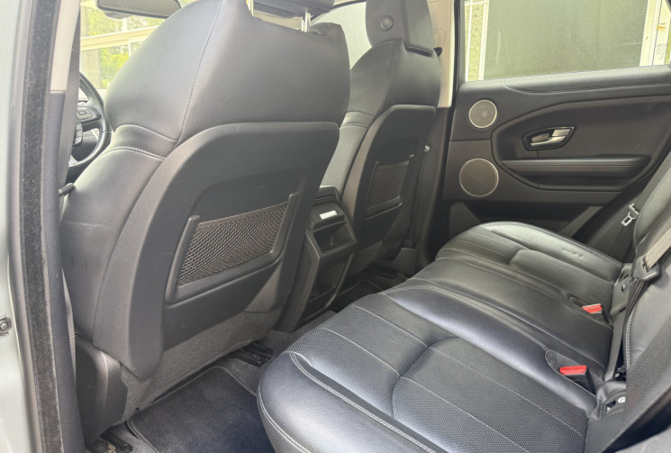 Land-Rover Range Rover Evoque SE Dynamic 2.0 TD4 150 4WD / Toit pano / Camera / Garantie