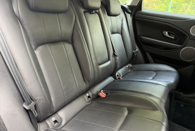 Land-Rover Range Rover Evoque SE Dynamic 2.0 TD4 150 4WD / Toit pano / Camera / Garantie