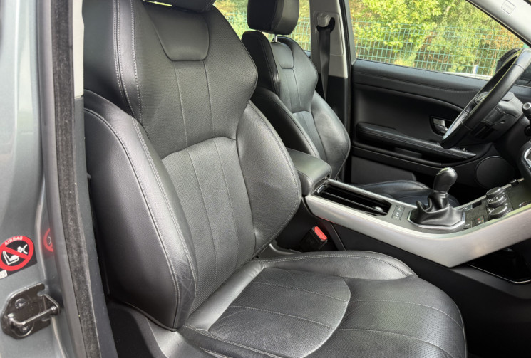 Land-Rover Range Rover Evoque SE Dynamic 2.0 TD4 150 4WD / Toit pano / Camera / Garantie