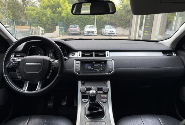 Land-Rover Range Rover Evoque SE Dynamic 2.0 TD4 150 4WD / Toit pano / Camera / Garantie