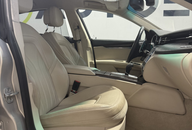 Maserati Quattroporte  3.8 V8 Bi turbo 530 ch GTS Carplay intérieur cuir beige