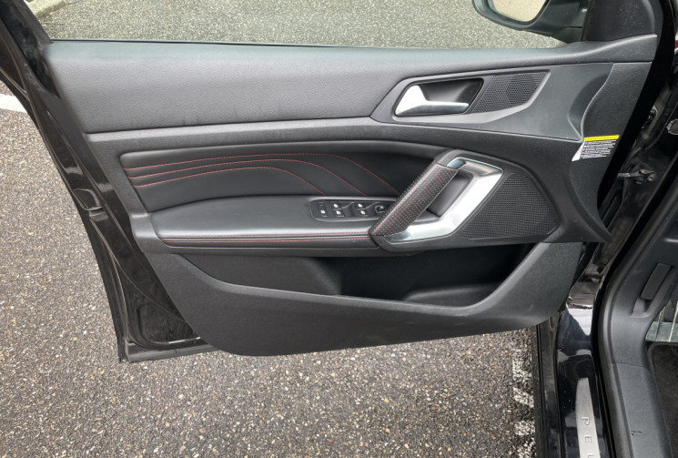 Peugeot 308 2.0 BlueHDi 180 ch GT EAT6 5p / MOTEUR NEUF SUR FACTURE