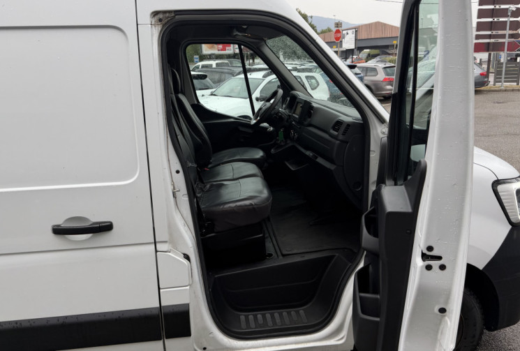 Renault Master PHASE III L2H2 2.3 Blue dCI 135 CONFORT