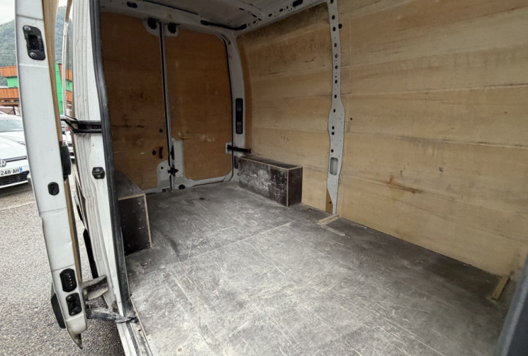 Renault Master PHASE III L2H2 2.3 Blue dCI 135 CONFORT