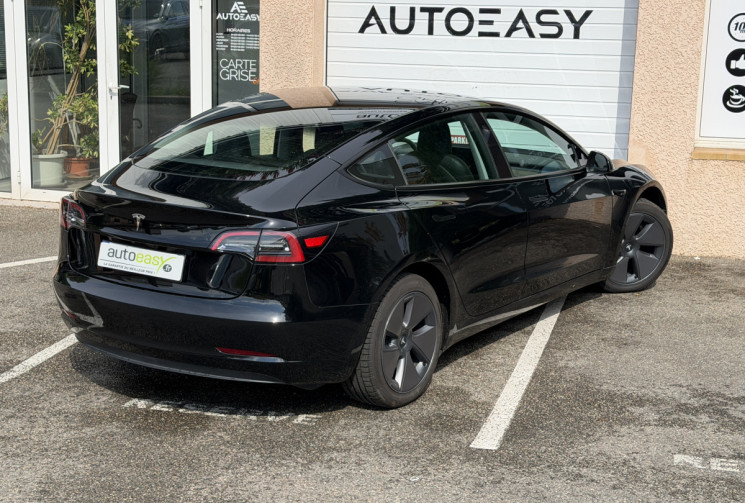 Tesla Model 3 Standard RWD Premium 283 ch ATTELAGE / Première main / TVA