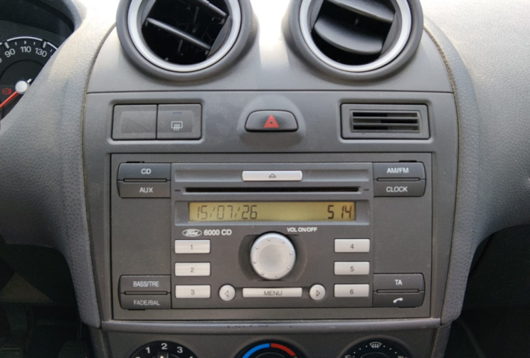 Ford Fiesta FIESTA TDCI 75 CLIM / 1ÈRE MAIN / 84000 KMS D'ORIGINE