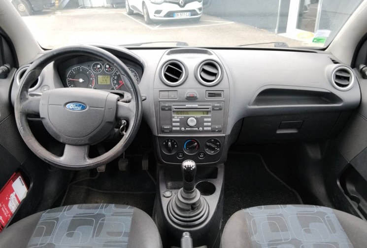 Ford Fiesta FIESTA TDCI 75 CLIM / 1ÈRE MAIN / 84000 KMS D'ORIGINE