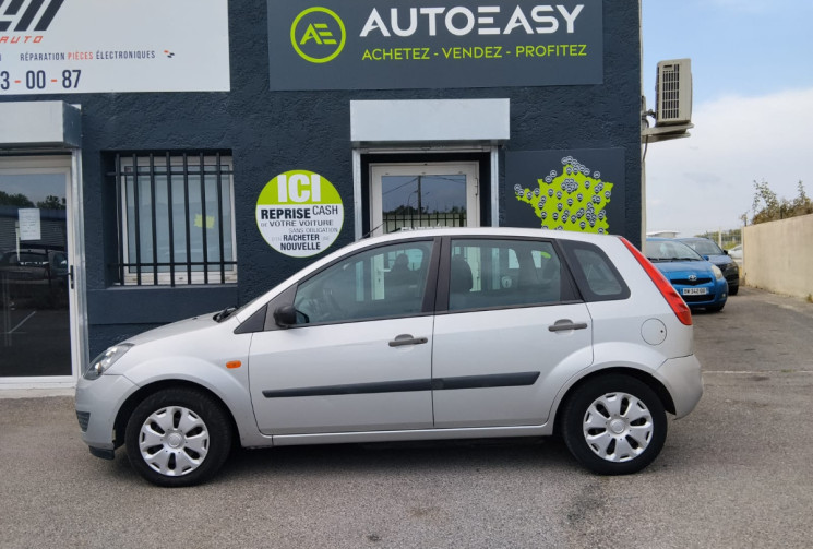 Ford Fiesta FIESTA TDCI 75 CLIM / 1ÈRE MAIN / 84000 KMS D'ORIGINE