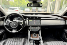 Jaguar XF SPORTBRAKE 2.0 D 240 PRESTIGE AWD / Toit panoramique / Caméra 360° / Sièges électriques 