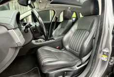 Jaguar XF SPORTBRAKE 2.0 D 240 PRESTIGE AWD / Toit panoramique / Caméra 360° / Sièges électriques 