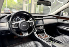 Jaguar XF SPORTBRAKE 2.0 D 240 PRESTIGE AWD / Toit panoramique / Caméra 360° / Sièges électriques 