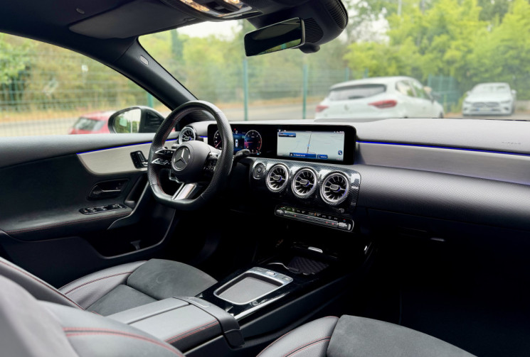 Mercedes Classe A 220 d 190 8G-DCT AMG Line Premium Plus / Toit ouvrant / Carplay / Camera 360 ...