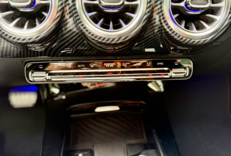 Mercedes Classe A 220 d 190 8G-DCT AMG Line Premium Plus / Toit ouvrant / Carplay / Camera 360 ...
