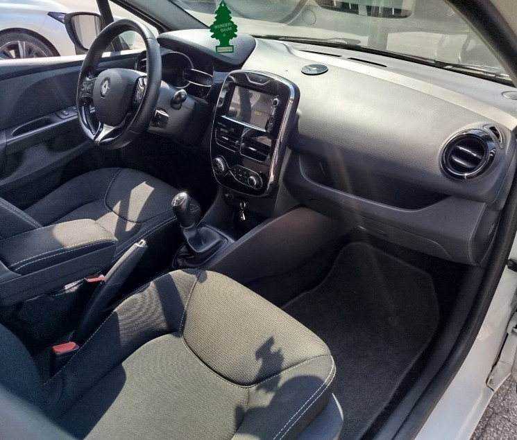 Renault Clio IV 1.2 tce 75 cv / DISTRIB + EMBRAYAGE NEUF