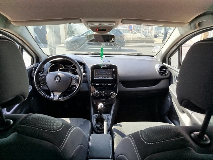 Renault Clio IV 1.2 tce 75 cv / DISTRIB + EMBRAYAGE NEUF
