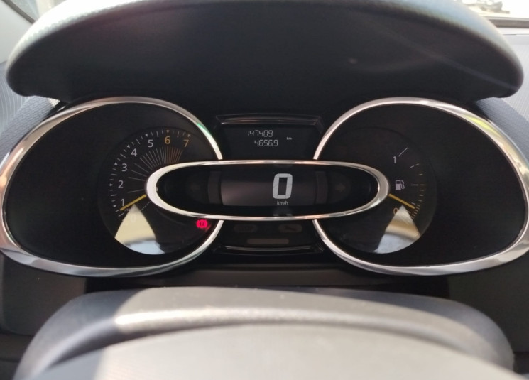 Renault Clio IV 1.2 tce 75 cv / DISTRIB + EMBRAYAGE NEUF
