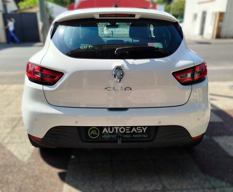 Renault Clio IV 1.2 tce 75 cv / DISTRIB + EMBRAYAGE NEUF