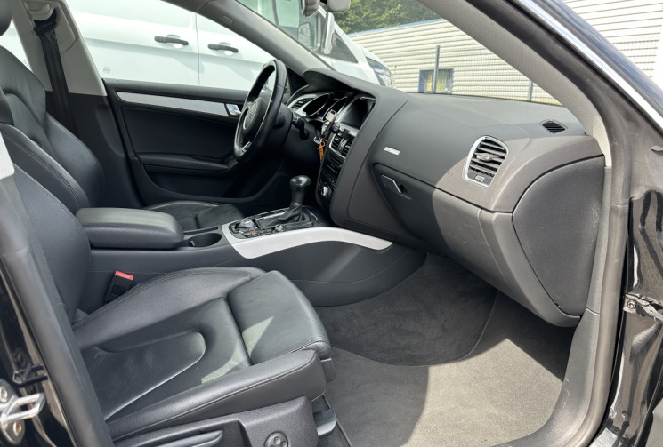 Audi A5 I Sportback Phase 2 2.0 TDi Multitronic 190 cv AMBITION LUXE/ TOIT OUVRANT