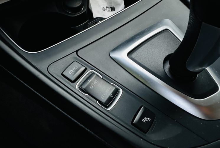 BMW Série 1 118i 136ch Lounge BVA Sièges chauffants 
