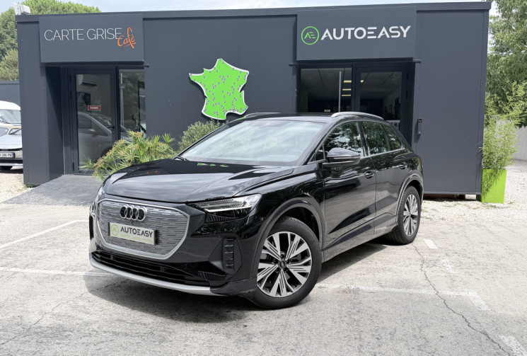 Audi Q4 50 e-TRON 299 Quattro Design Luxe 82kWh * 1ère main / En stock 