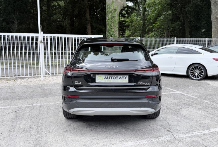 Audi Q4 50 e-TRON 299 Quattro Design Luxe 82kWh * 1ère main / En stock 