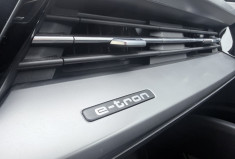 Audi Q4 50 e-TRON 299 Quattro Design Luxe 82kWh * 1ère main / En stock 
