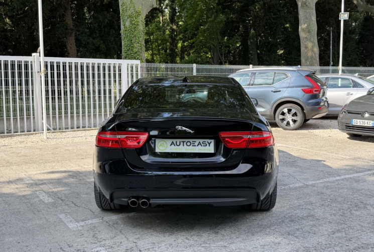 Jaguar XE 2.0 D 180 R-Sport BVA / Toit Ouvrant / Sièges Chauffants / Keyless 