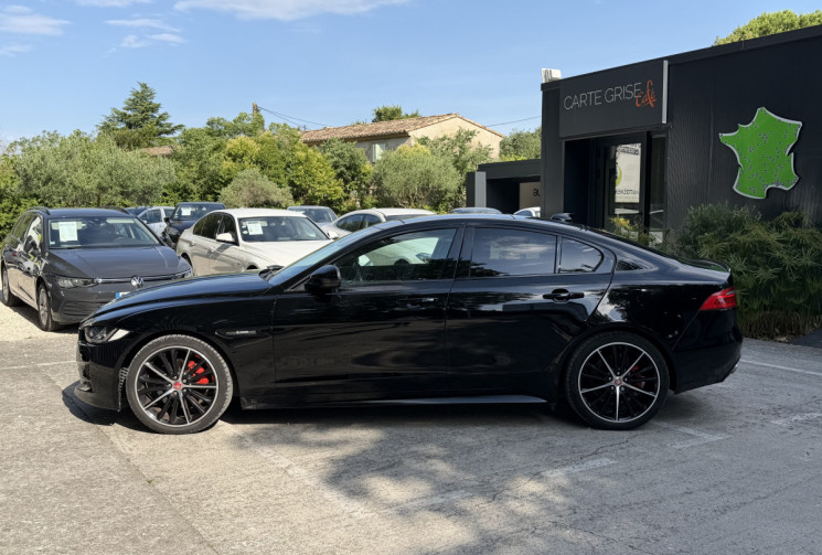 Jaguar XE 2.0 D 180 R-Sport BVA / Toit Ouvrant / Sièges Chauffants / Keyless 