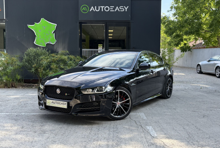 Jaguar XE 2.0 D 180 R-Sport BVA / Toit Ouvrant / Sièges Chauffants / Keyless 