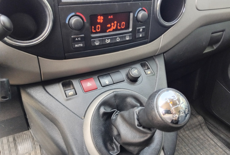 Peugeot PARTNER TEPEE 1.6 hdi 92  - Suivi complet - Distri Ok