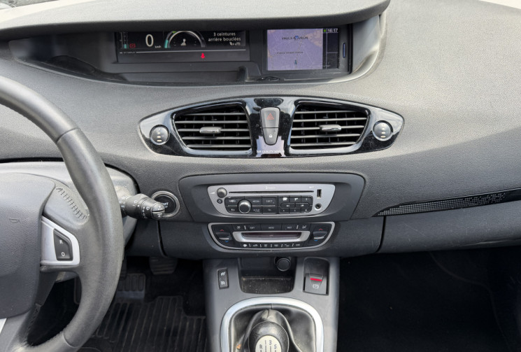 Renault Scénic 1.5 Dci / Energy 110ch / Dynamique / COURROIE DE DISTRIBUTION OK / TOIT OUVRANT