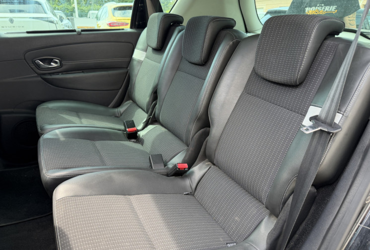 Renault Scénic 1.5 Dci / Energy 110ch / Dynamique / COURROIE DE DISTRIBUTION OK / TOIT OUVRANT