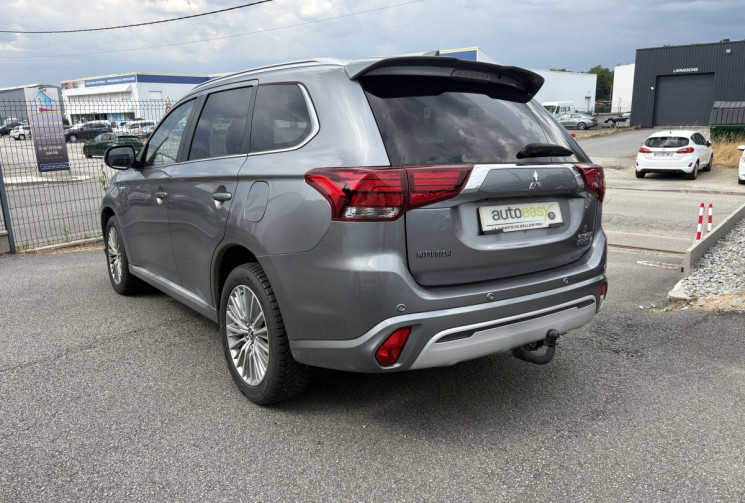 Mitsubishi OUTLANDER 2.4 MIVEC 224 Plug in Hybrid 4WD 224 CV BUSINESS