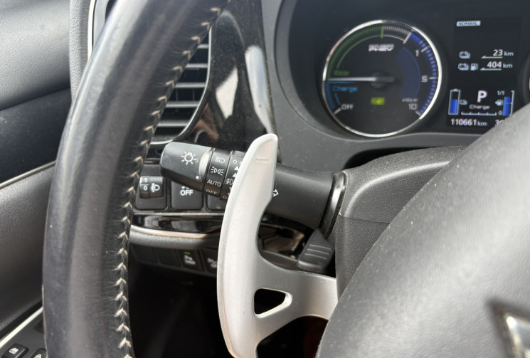 Mitsubishi OUTLANDER 2.4 MIVEC 224 Plug in Hybrid 4WD 224 CV BUSINESS