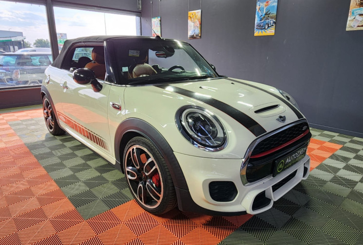 Mini Mini 3 CABRIOLET JCW 2.0 I 231 JOHN COOPER WORKS  / TRES BON ETAT 