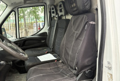 Iveco Daily 35S14 140cv 9m2 L2H1 3T5 / 190000km/ 2017 / Clim auto / Caméra / Attelage 