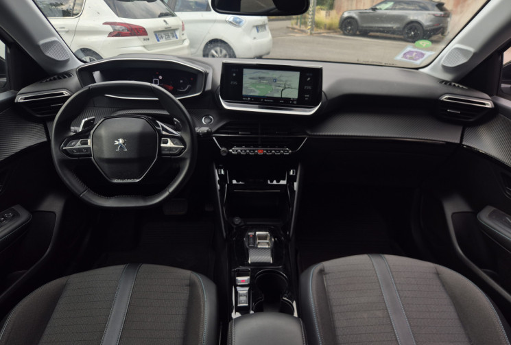 Peugeot 208 1.2 100ch Allure Pack EAT8 / Cockpit 3D / Kit de distribution récent 