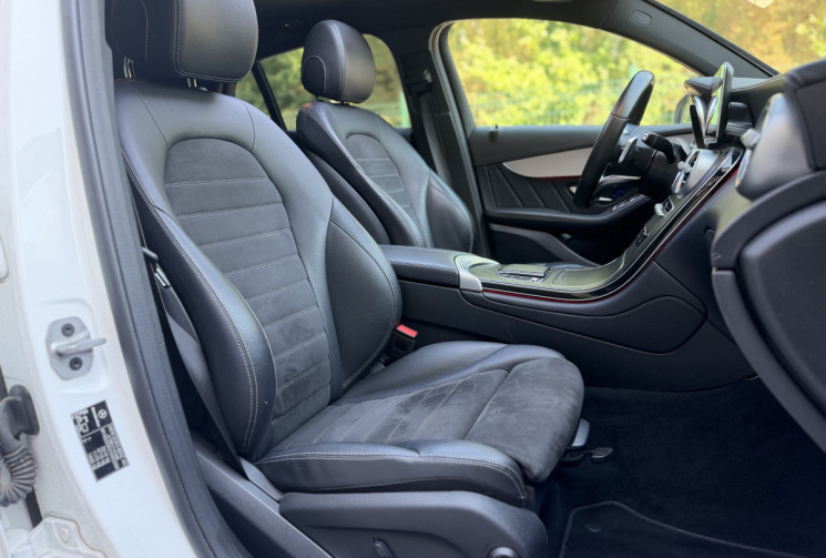 Mercedes GLC Coupé AMG Line 300e 320 4Matic 9G-Tronic / Toit ouvrant / Carplay / 360° / Siege chauff