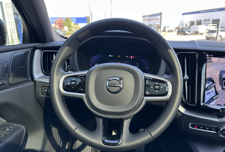 Volvo XC60 II Phase 2 T6 RECHARGE 2.0 Ti 341 CV HYBRIDE AWD GEARTRONIC8 R-DESIGN