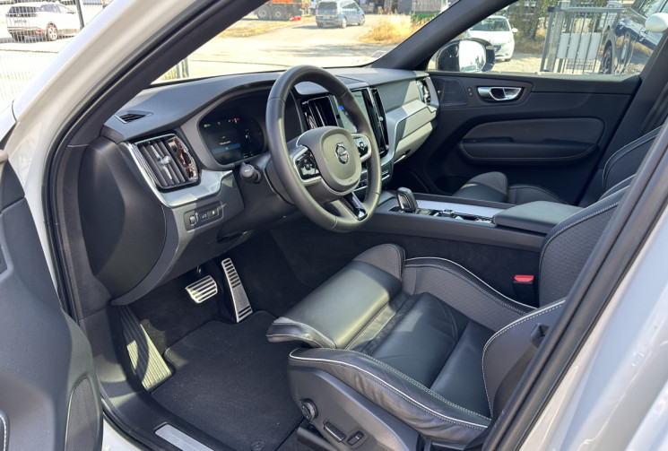 Volvo XC60 II Phase 2 T6 RECHARGE 2.0 Ti 341 CV HYBRIDE AWD GEARTRONIC8 R-DESIGN