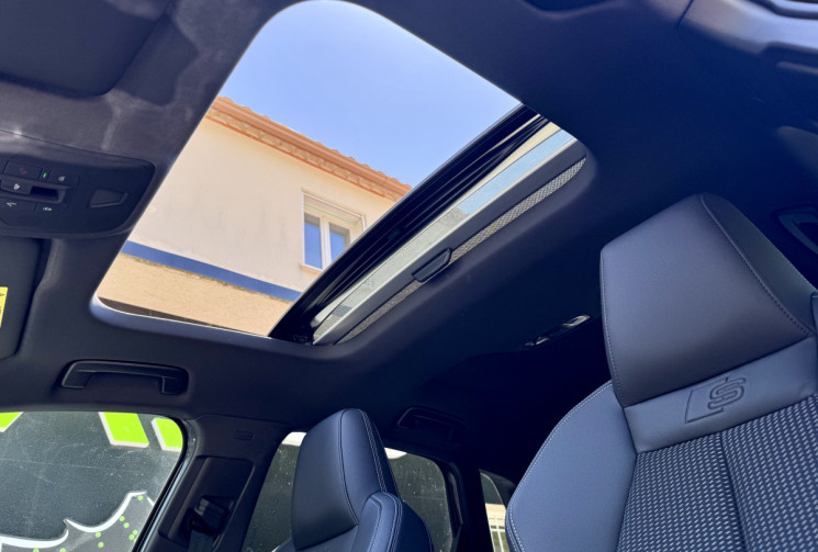Audi A3 SPORTBACK S-Line 35 TFSi 150 S-Tronic / NEUVE / Toit ouvrant / Sonos / 360° / Garantie 12/27