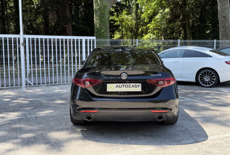 Alfa Romeo Giulia 2.2 JTD 180 Lusso AT8 / Distribution OK / Harman Kardon / Sièges Chauffants